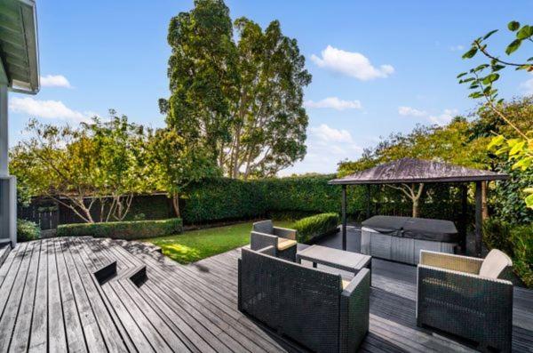 Bed & Breakfast Outdoor Living At Its Finest Auckland